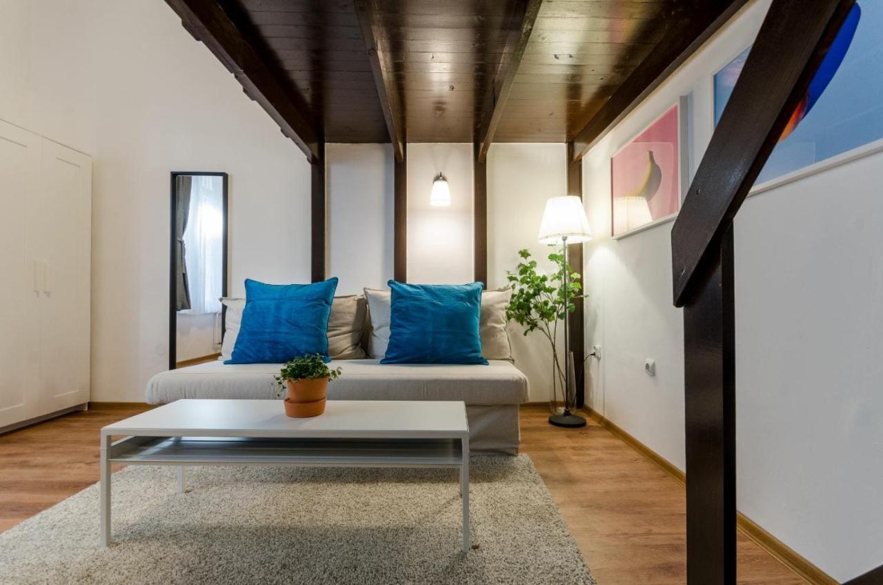 Quiet Cozy Apartment In Party Street E1 Budapeste Exterior foto