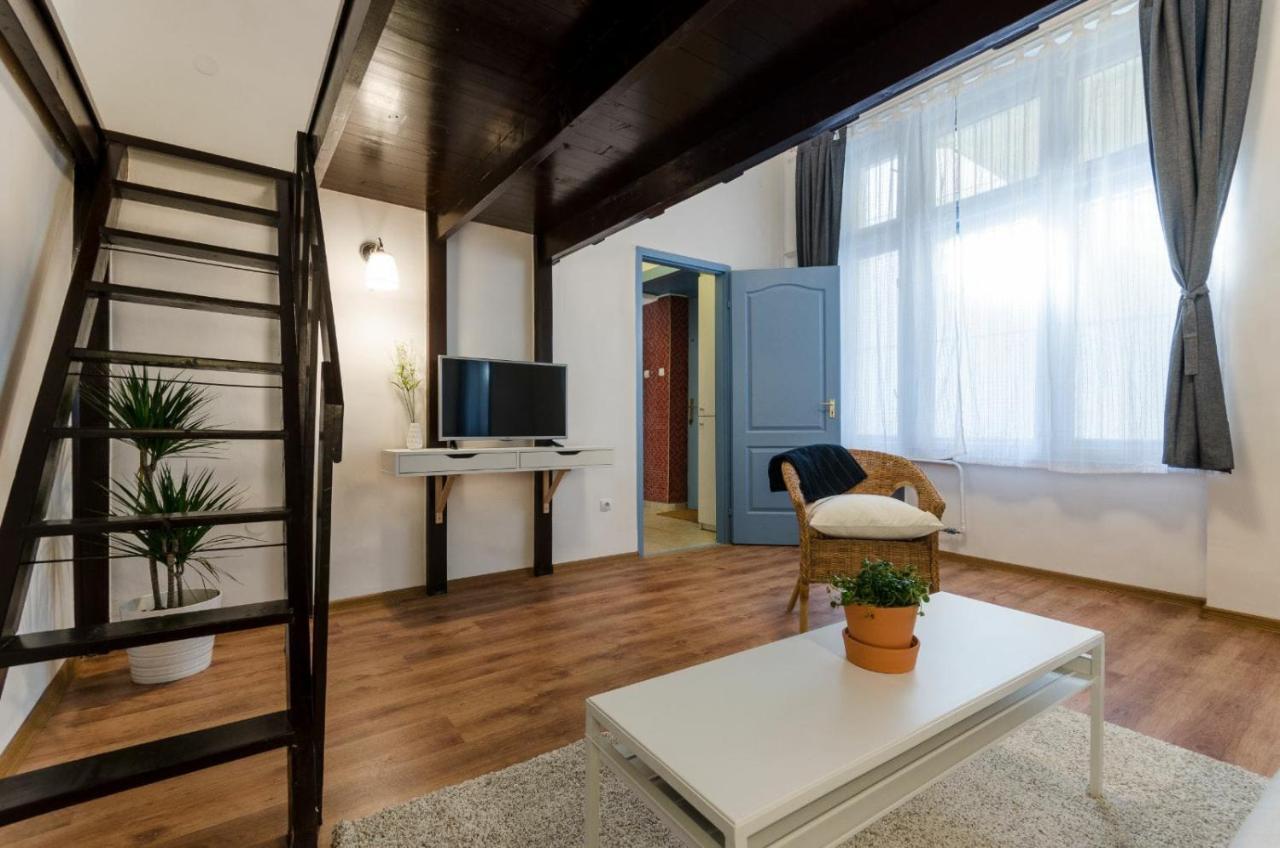 Quiet Cozy Apartment In Party Street E1 Budapeste Exterior foto
