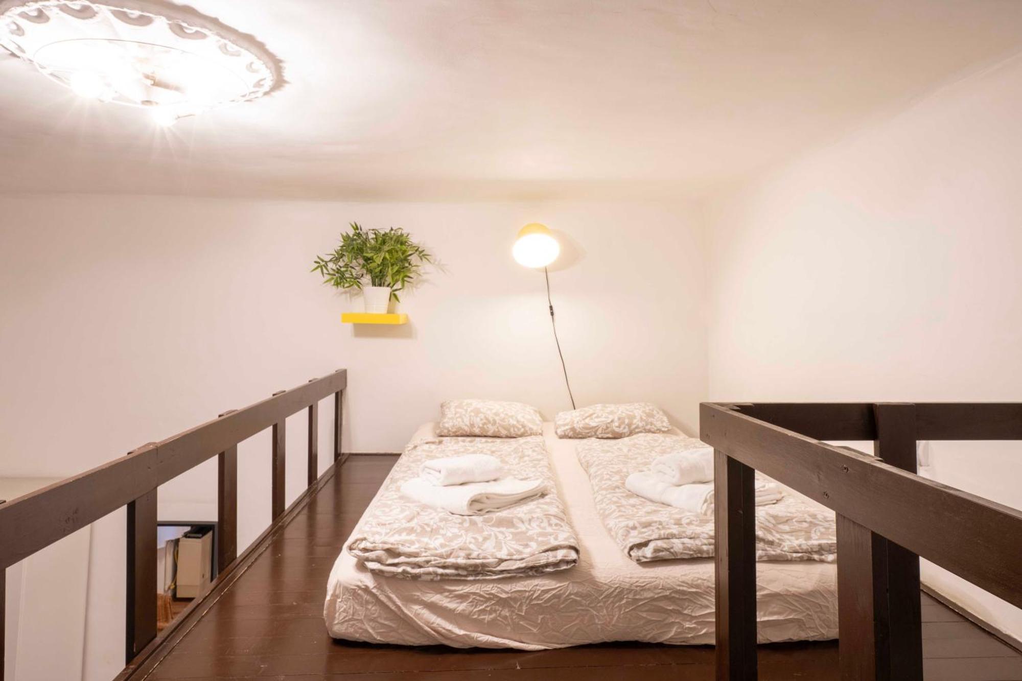 Quiet Cozy Apartment In Party Street E1 Budapeste Exterior foto