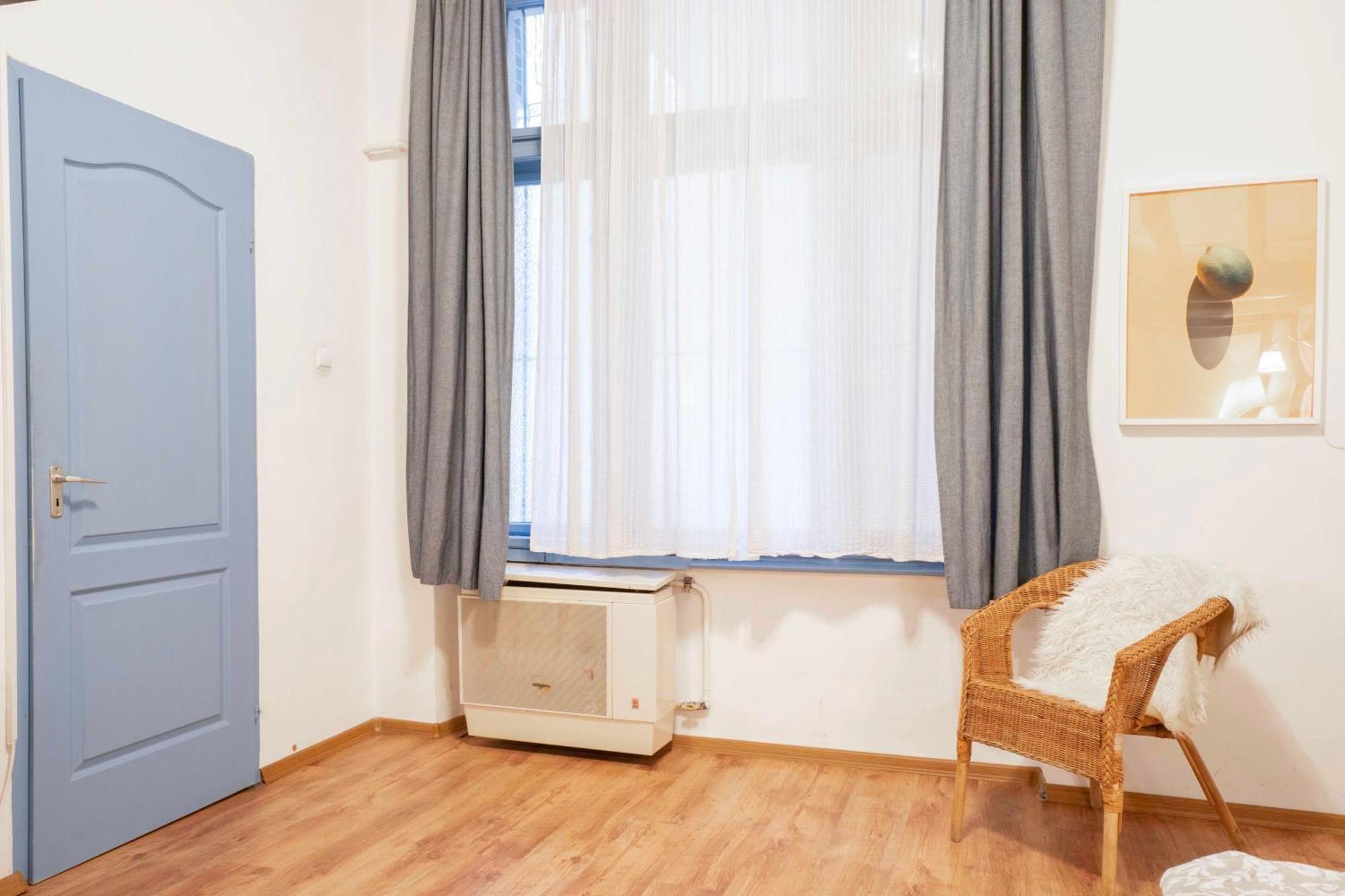 Quiet Cozy Apartment In Party Street E1 Budapeste Exterior foto